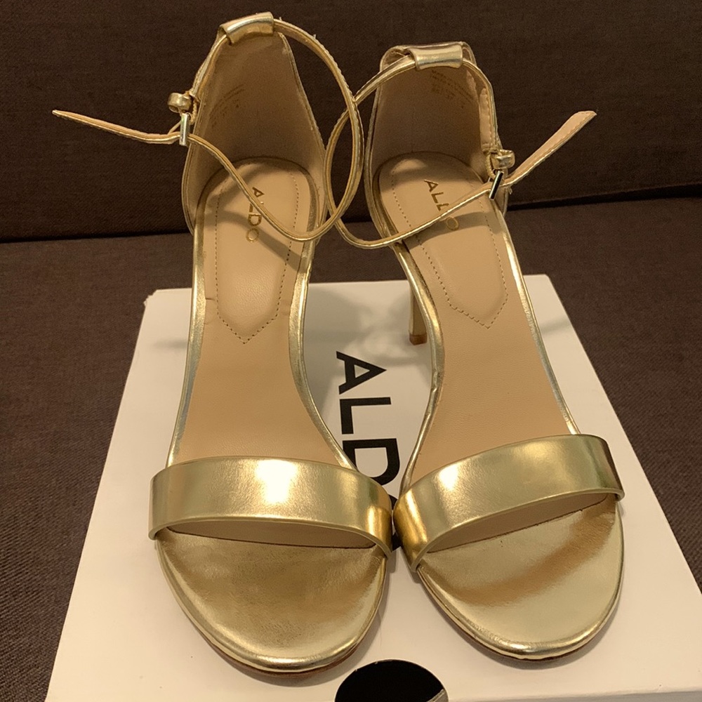 Piliria open toe strap heeled stiletto.